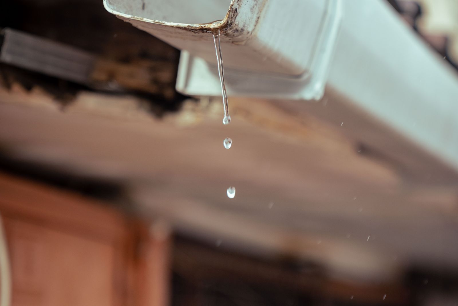 Gutter Installation & Repair